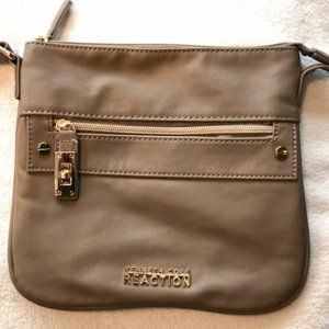 Reaction Kenneth Cole cross-body purse